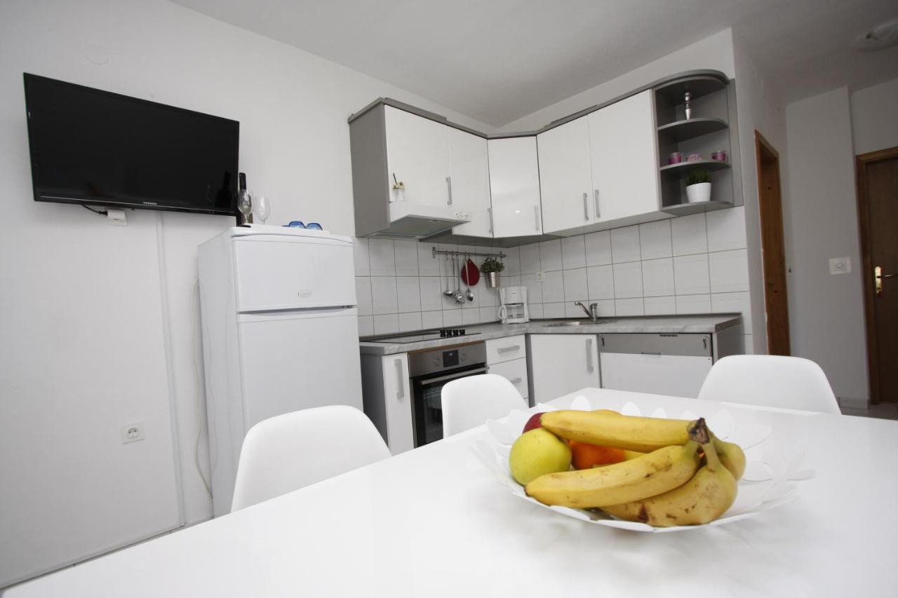 Apartments Galic Makarska Eksteriør billede